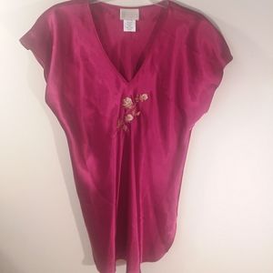 X455. California Dynasty: red pullover blouse